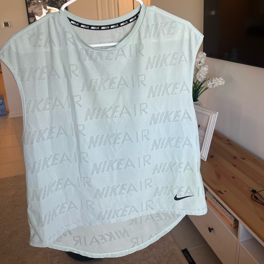 Nike Women’s Air Mesh Tank Top — Light Mint